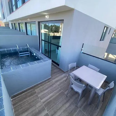 Flat VP 14 no centro com Piscina by La Playa-3